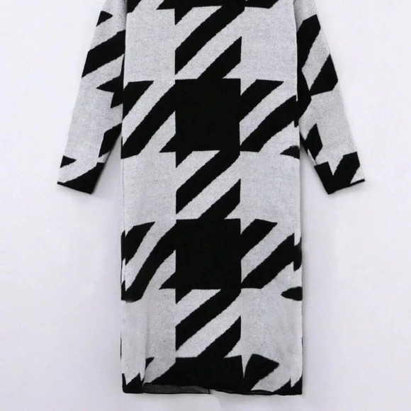 Black Casual Women's Contrast Color Long Sleeve Printed Knit Cardigan - Picture 4 of 5